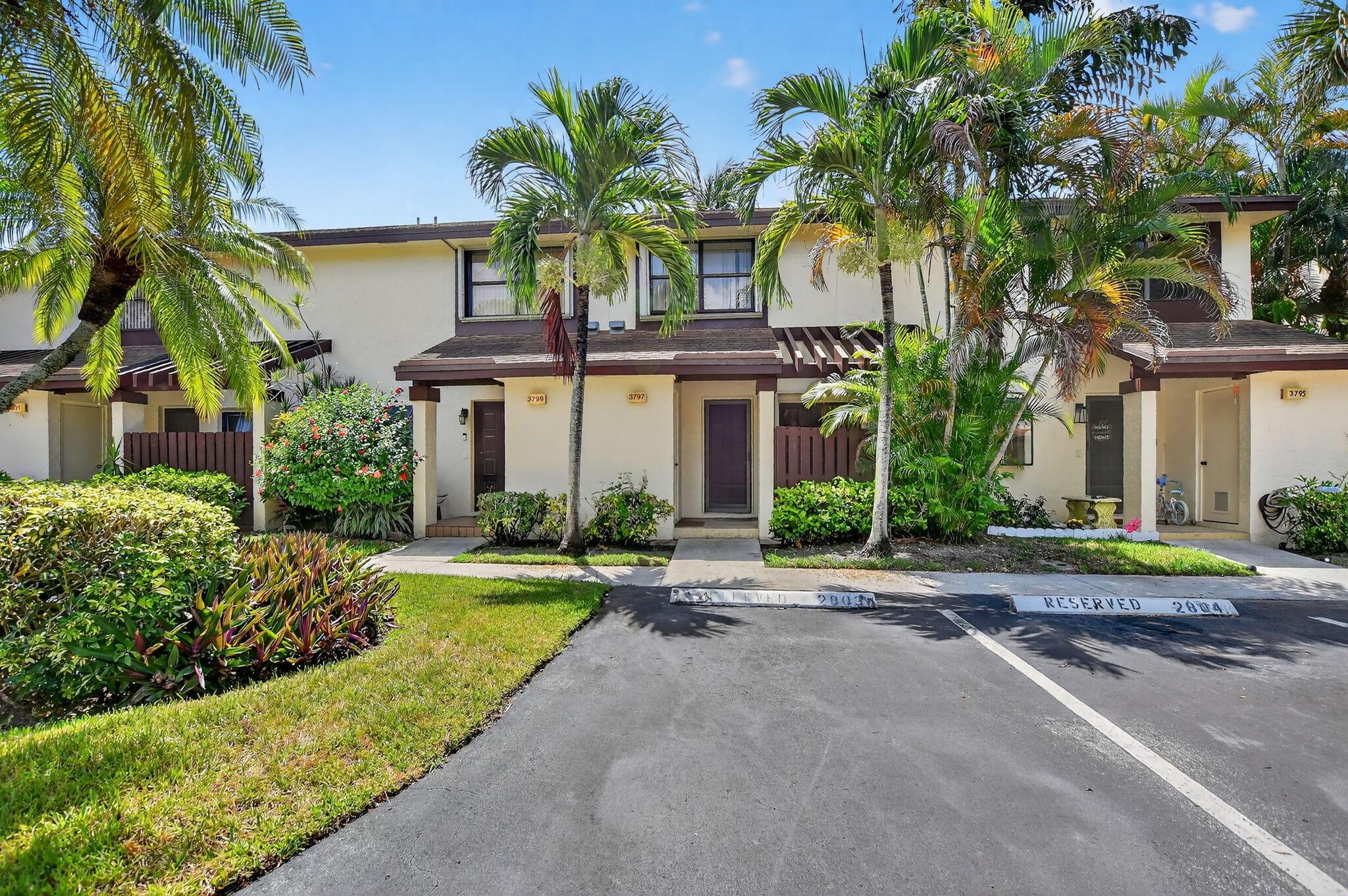 Beautifully maintained townhouse in Coconut Creek featuring fresh interior paint, updated kitchen, washer and dryer, and 2.5 bathrooms. This move-in ready home offers modern touches, a comfortable layout, and is located in a sought-after community close to top-rated schools, dining, shopping, and major highways.