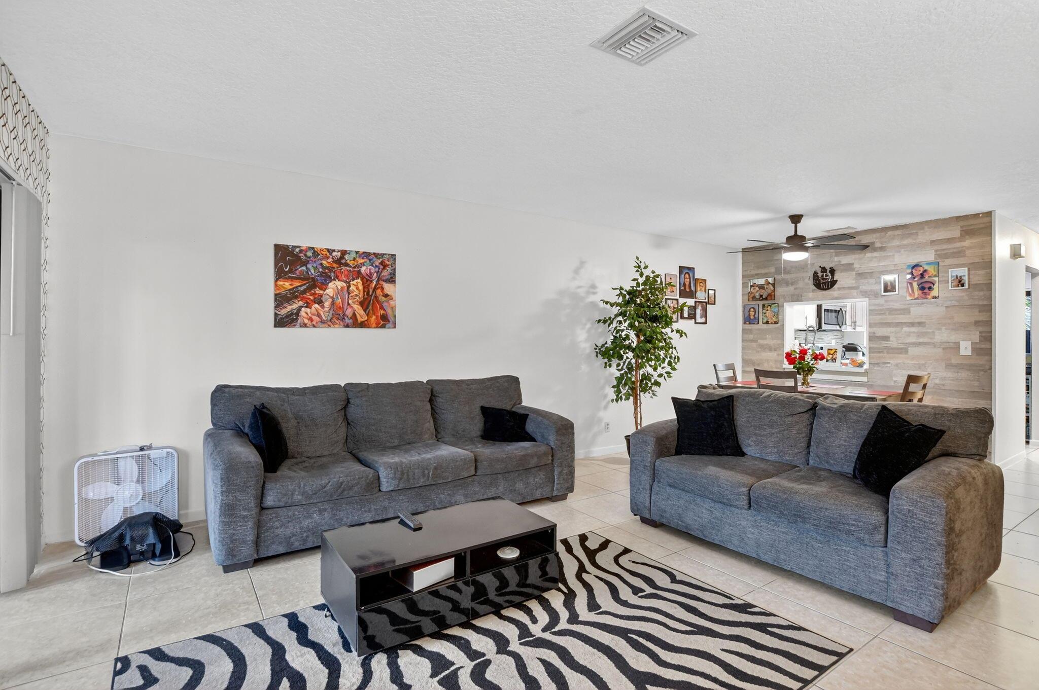 TARTAN COCONUT CREEK PHAS - Residential