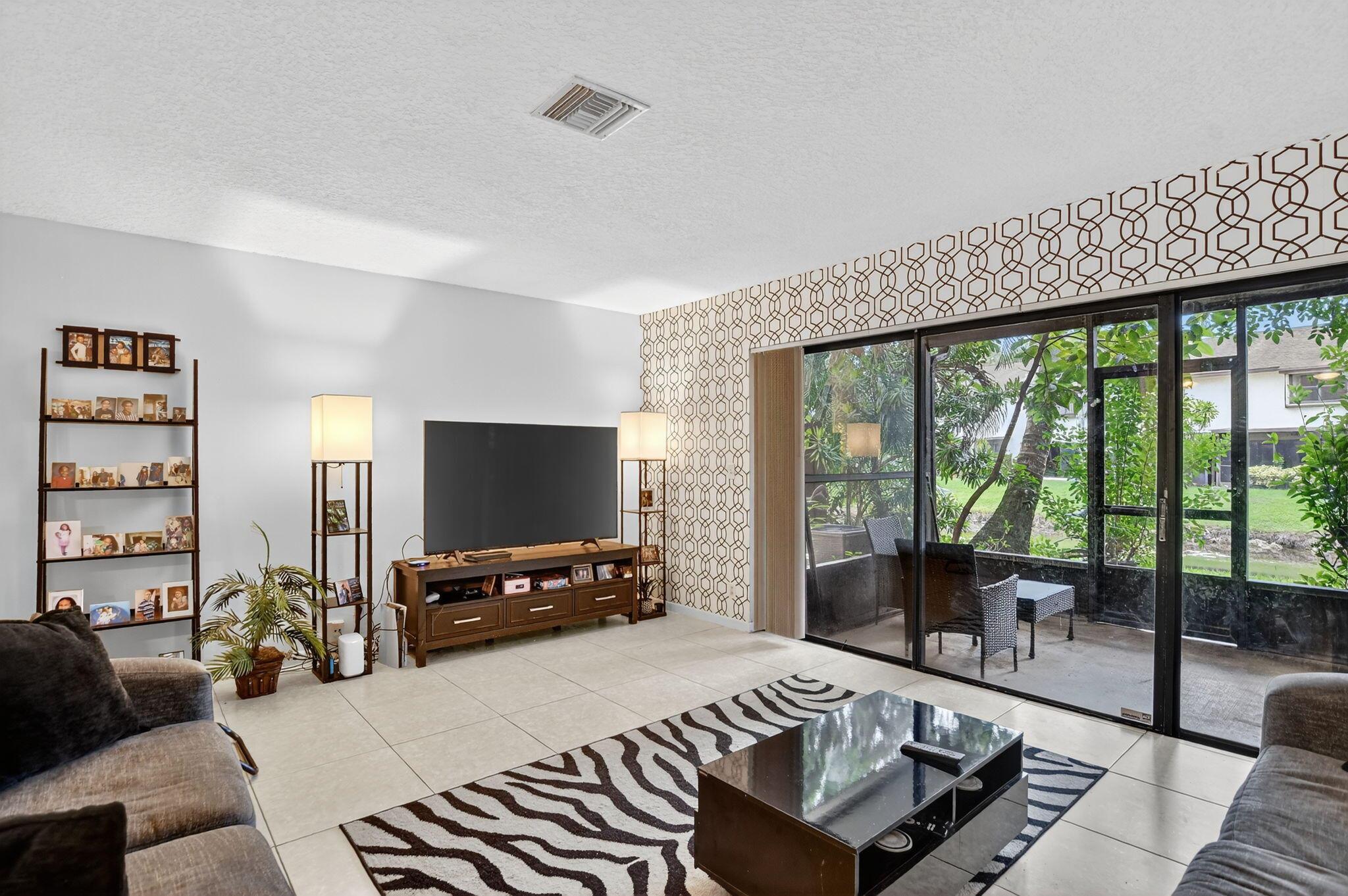 TARTAN COCONUT CREEK PHAS - Residential