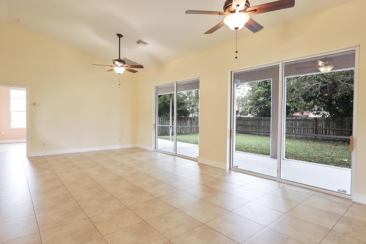 25/37S/39E - Residential