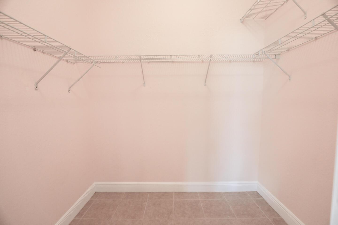 25/37S/39E - Residential