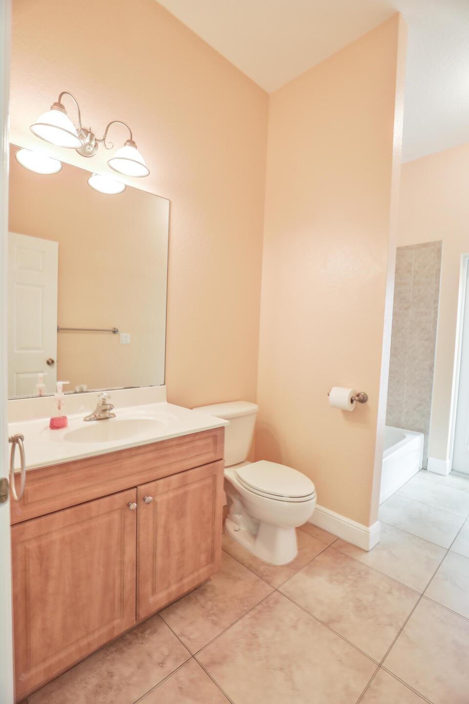 25/37S/39E - Residential