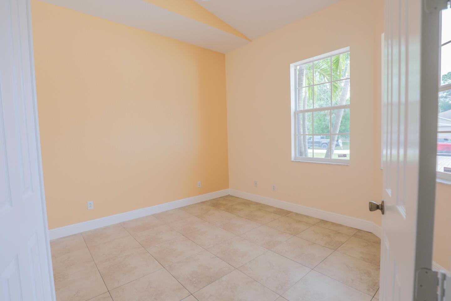 25/37S/39E - Residential