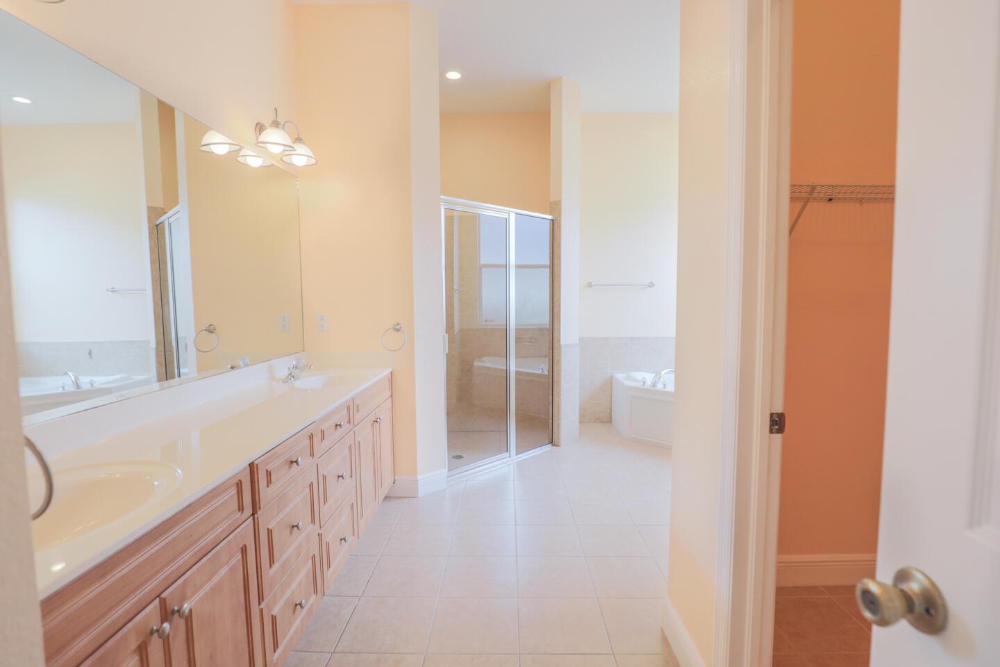 25/37S/39E - Residential