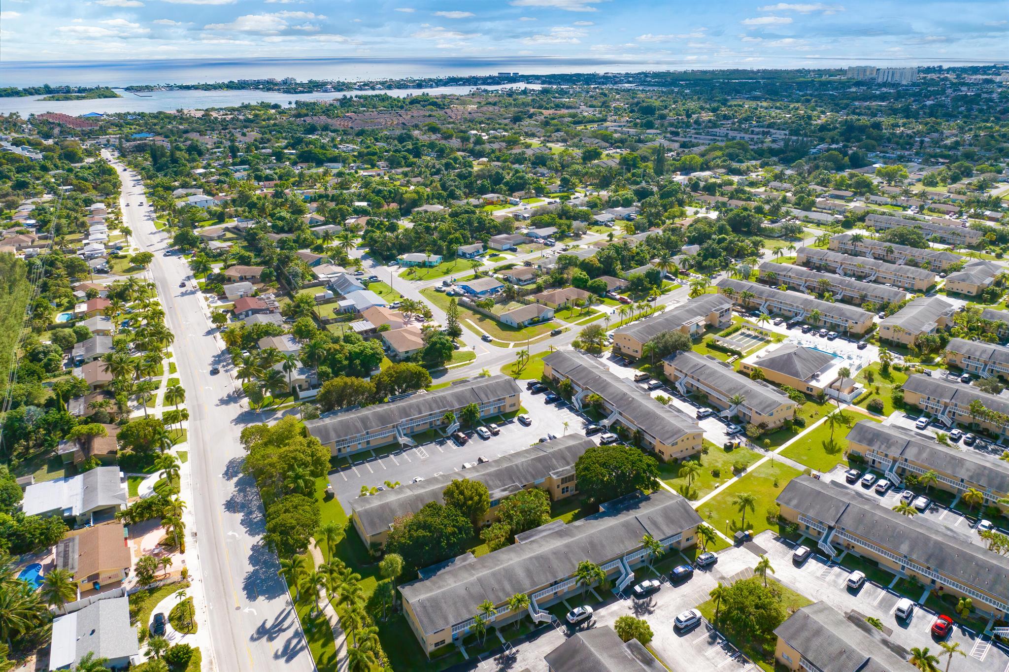 VILLAGE ROYALE CONDO 4 - Residential Lease