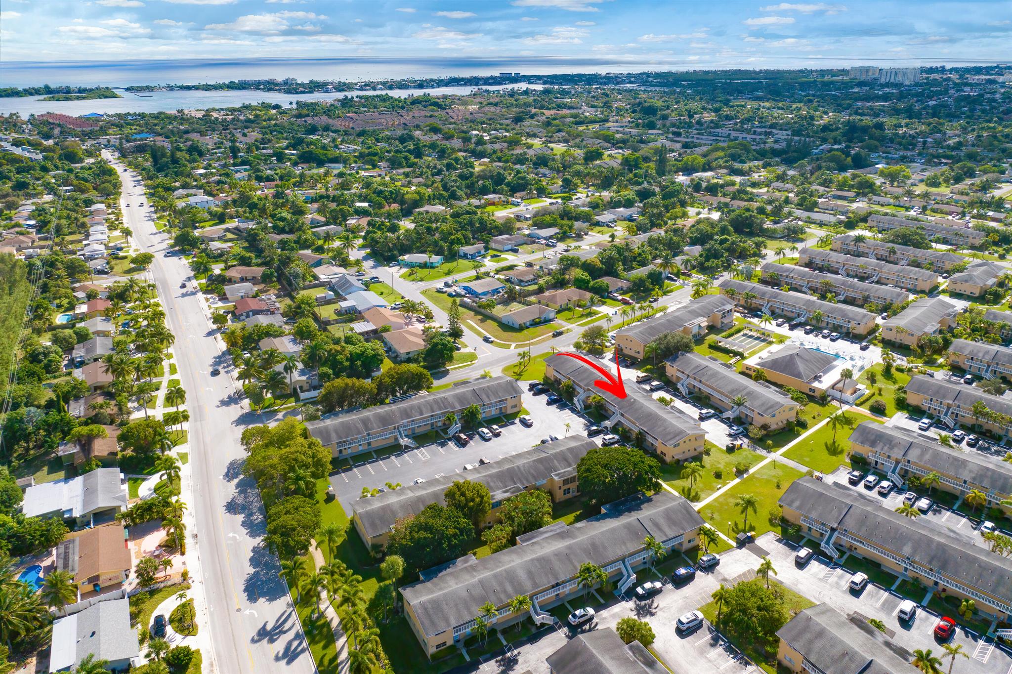 VILLAGE ROYALE CONDO 4 - Residential Lease