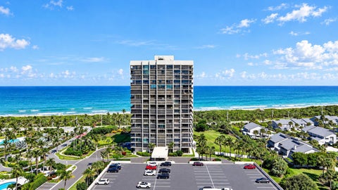 Photo of 5047 N Highway A1A #604, Fort Pierce, FL 34949 (MLS # B26075339)