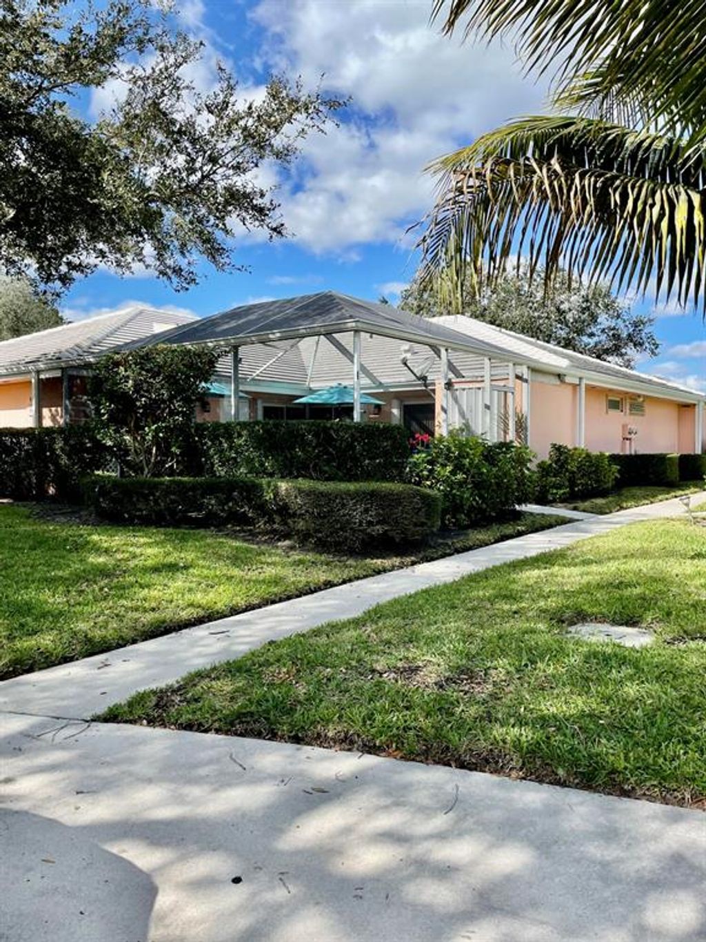 Photo of 903 Sun Terrace Court, Palm Beach Gardens, FL 33403 (MLS # R10759110)