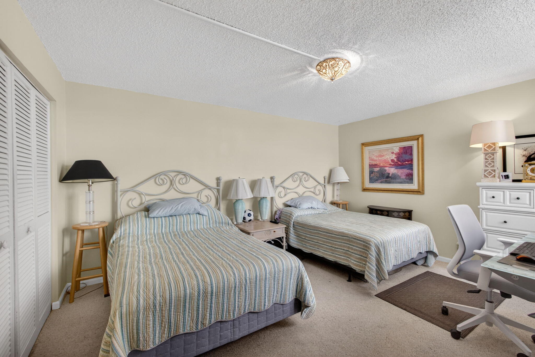 CONNEMARA CONDO - Residential