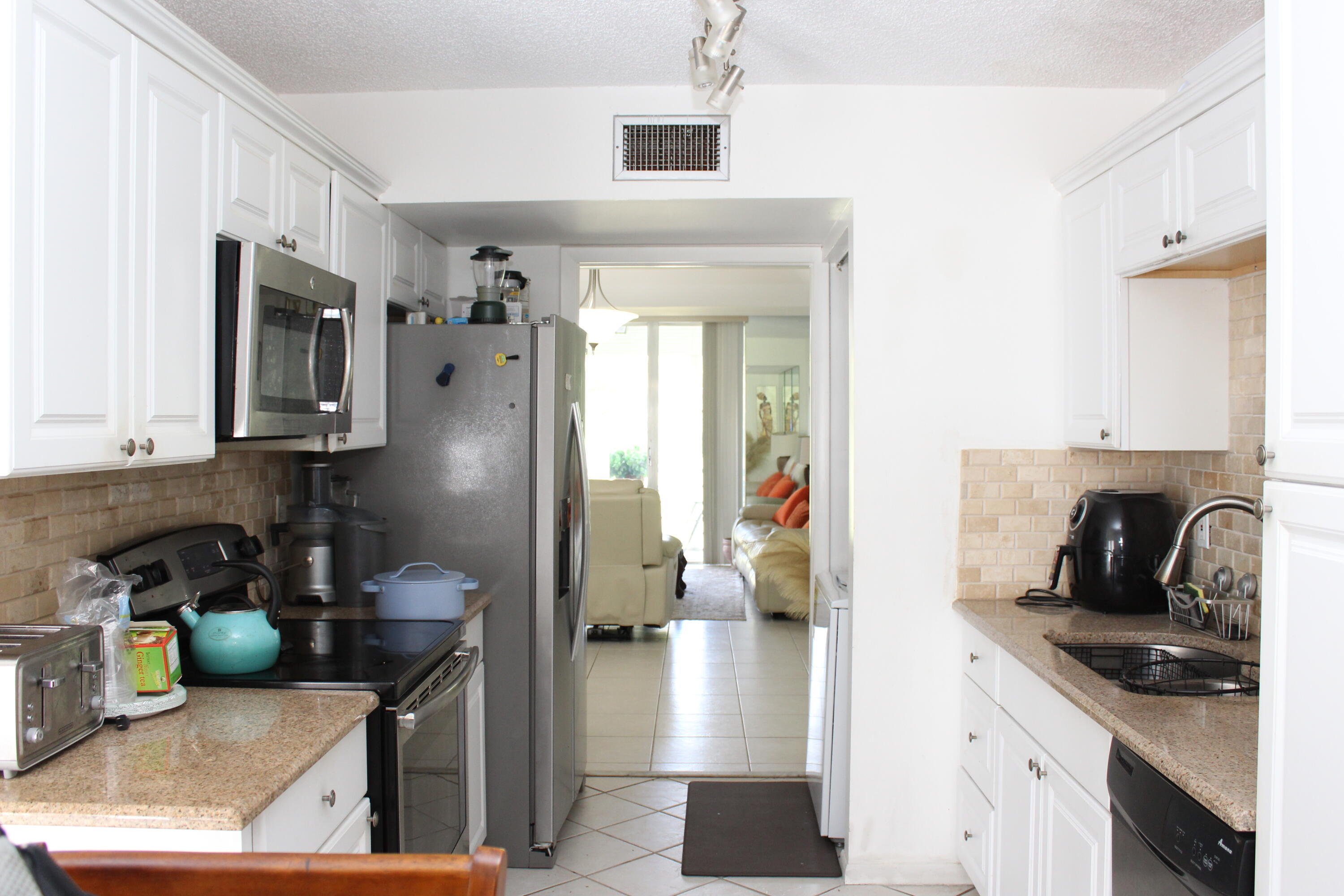 3425 VIA POINCIANA 203