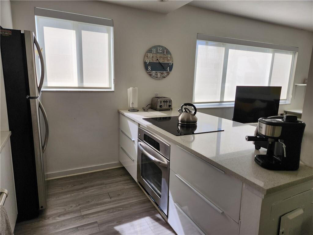 BEACHSIDE APTS CO-OP - Residential Lease
