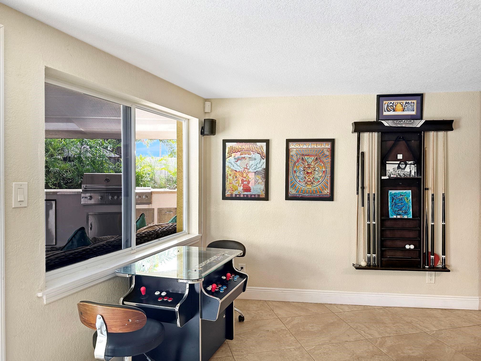 GARDEN ISLES SEC ONE - Residential Lease