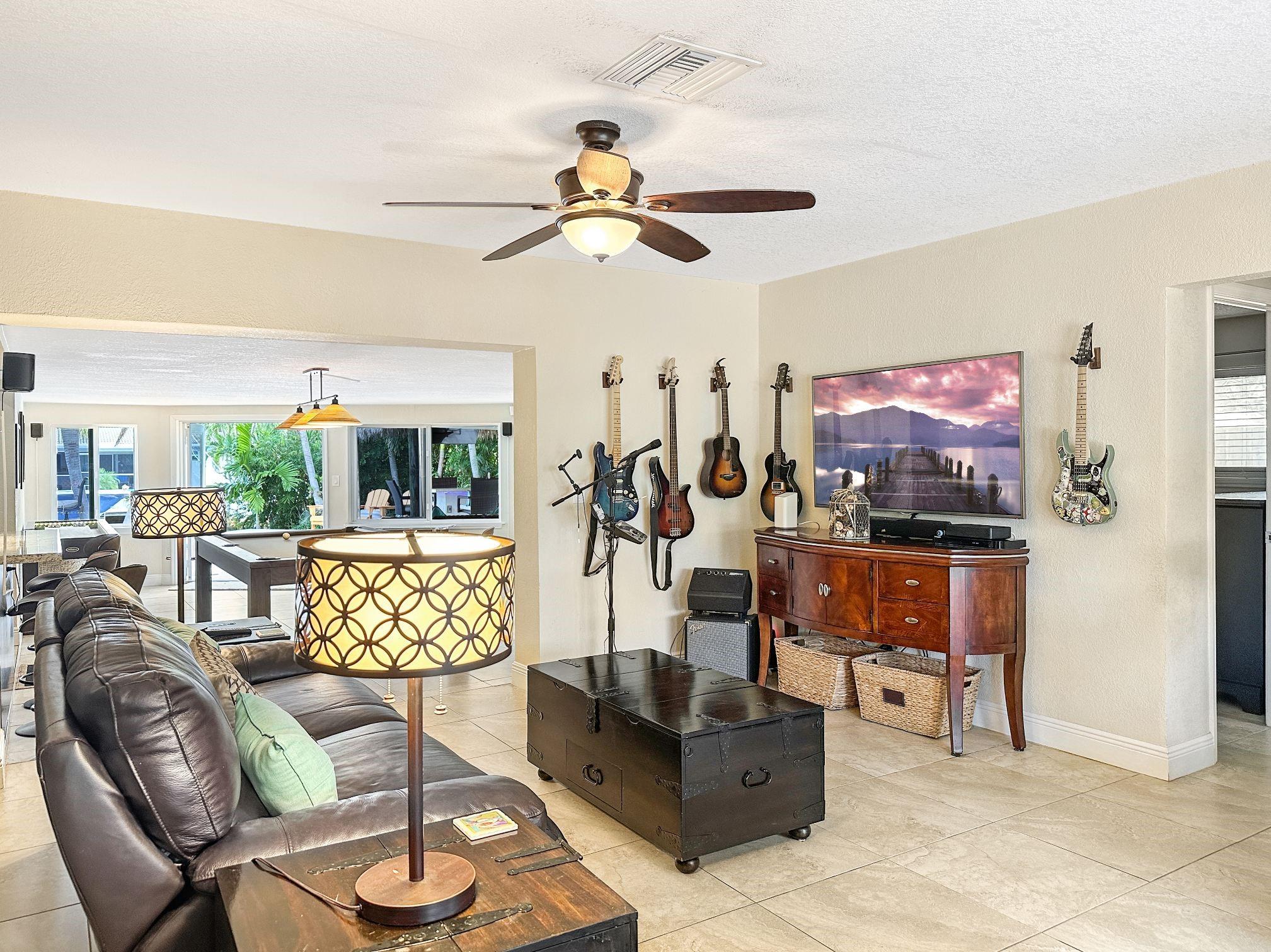 GARDEN ISLES SEC ONE - Residential Lease