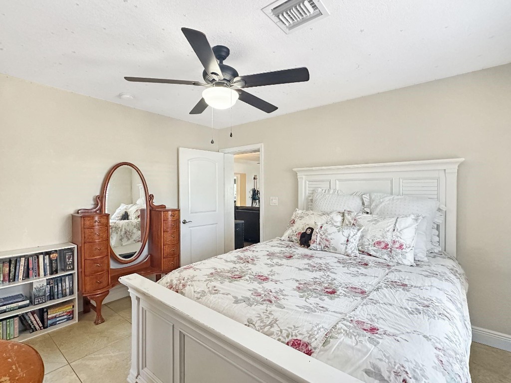 GARDEN ISLES SEC ONE - Residential Lease