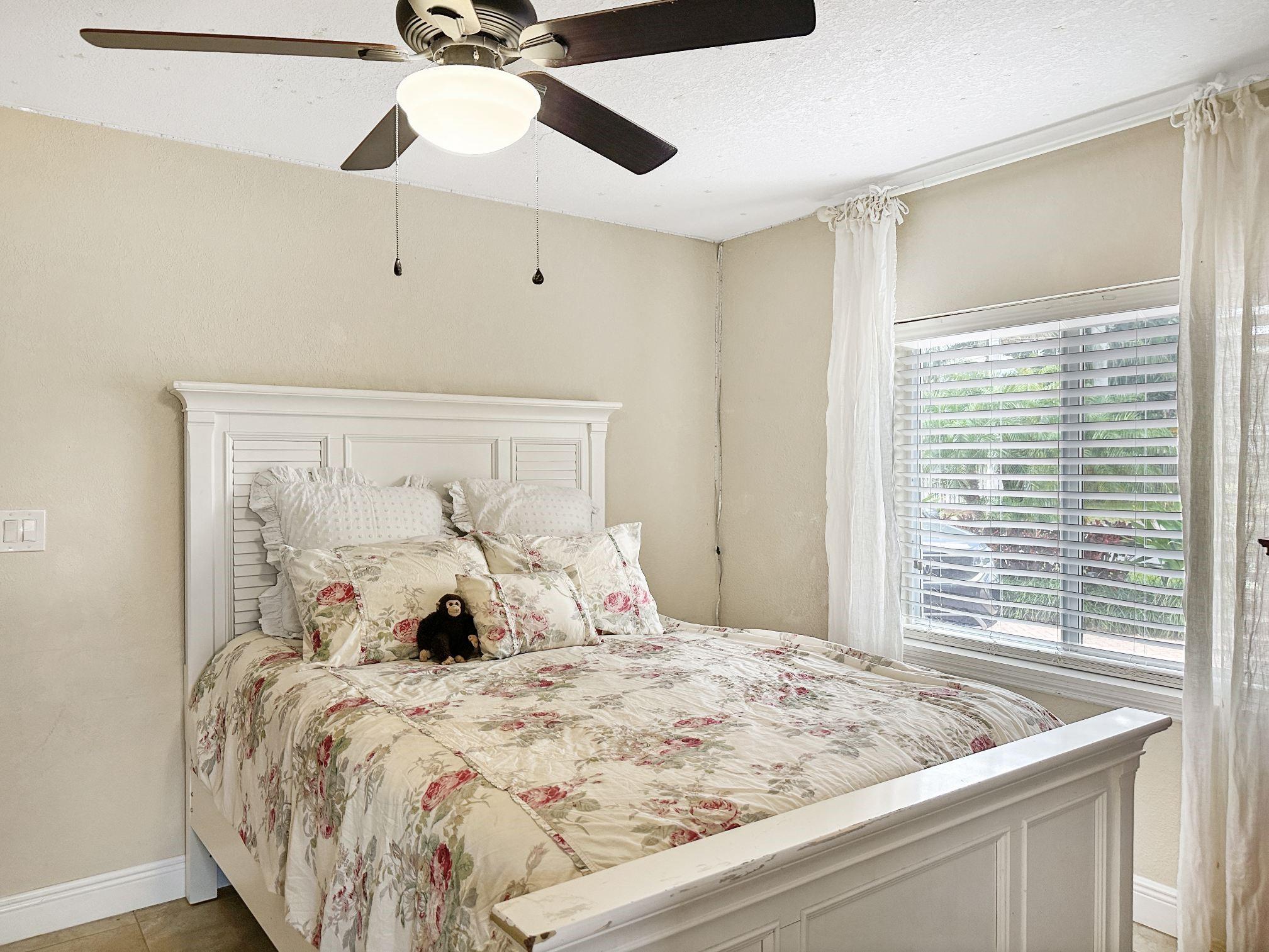 GARDEN ISLES SEC ONE - Residential Lease