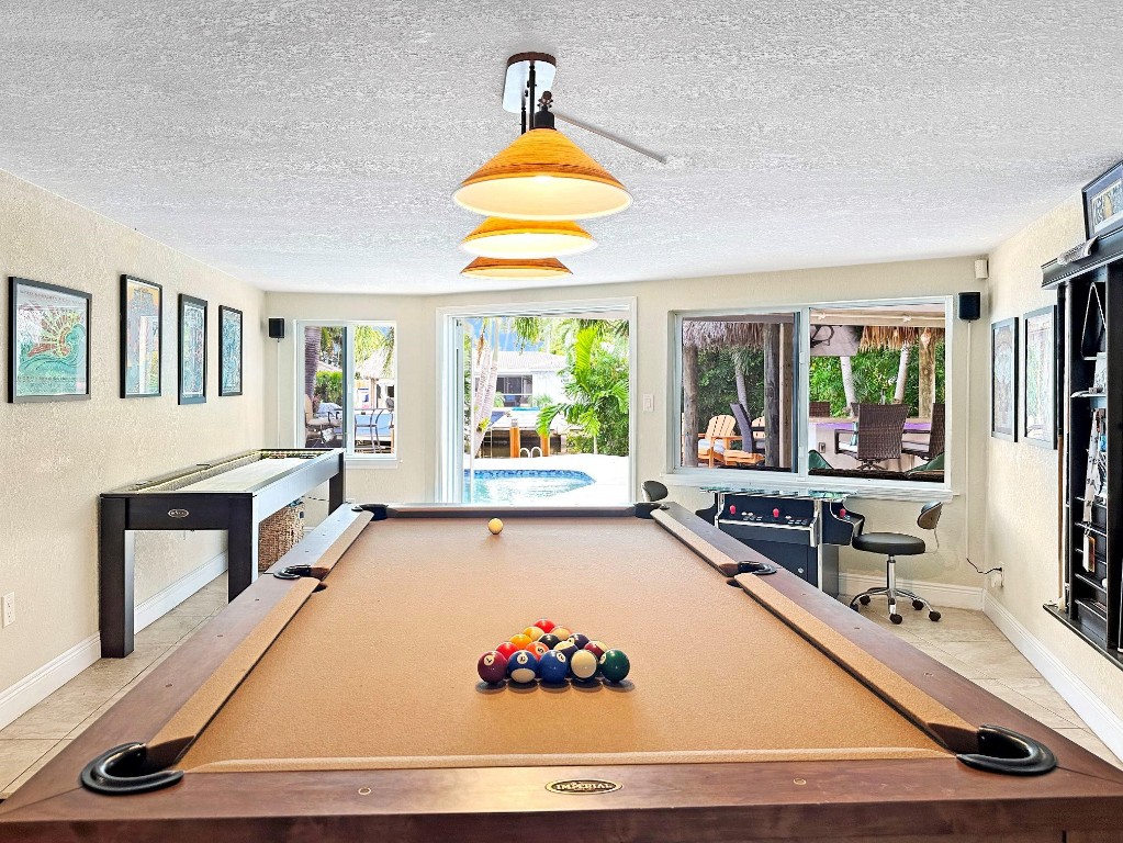 GARDEN ISLES SEC ONE - Residential Lease