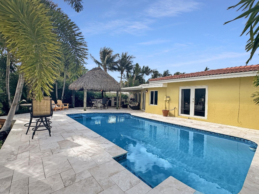 GARDEN ISLES SEC ONE - Residential Lease