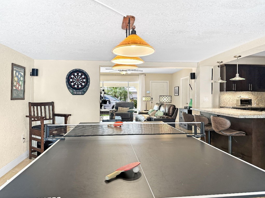 GARDEN ISLES SEC ONE - Residential Lease