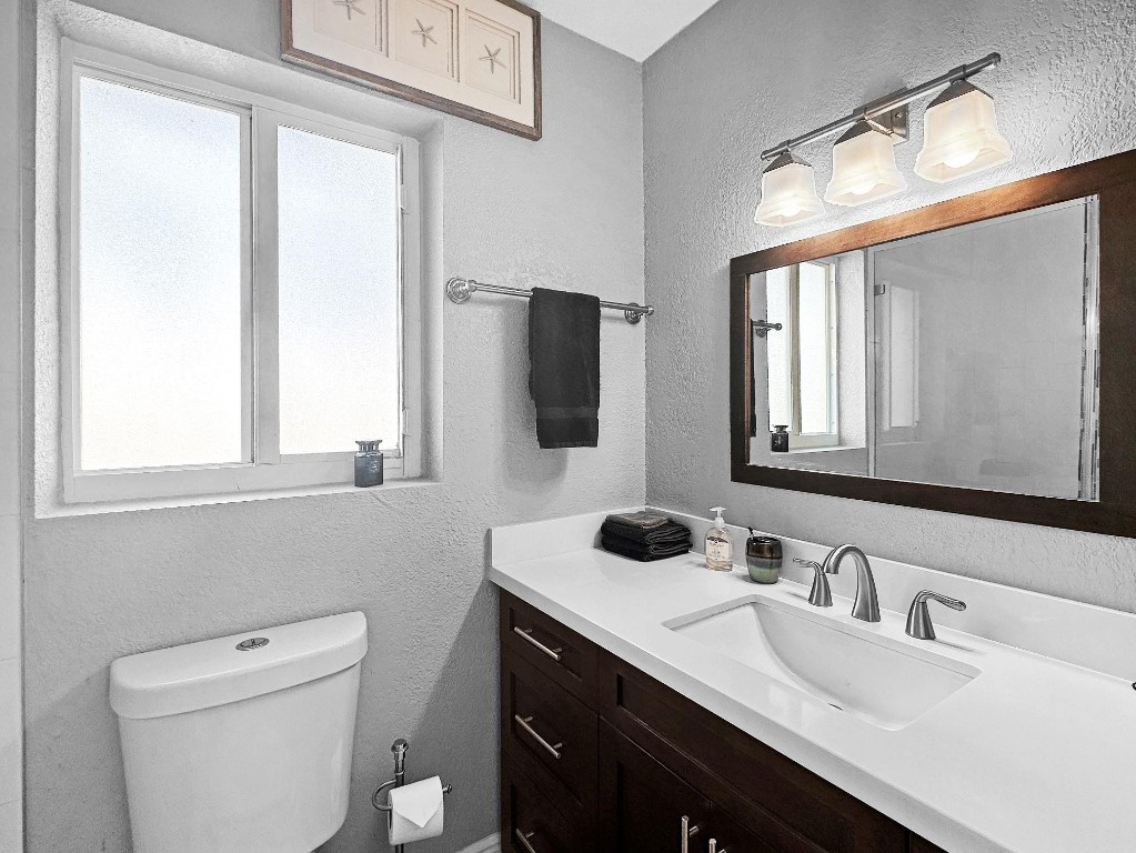 GARDEN ISLES SEC ONE - Residential Lease