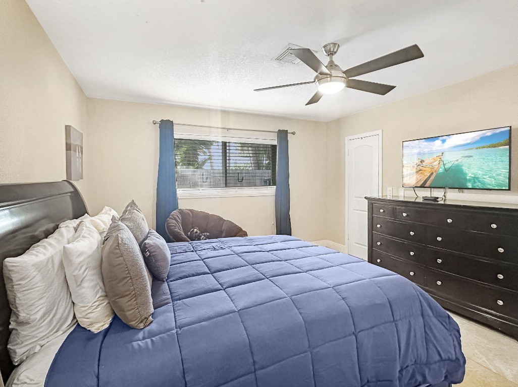 GARDEN ISLES SEC ONE - Residential Lease