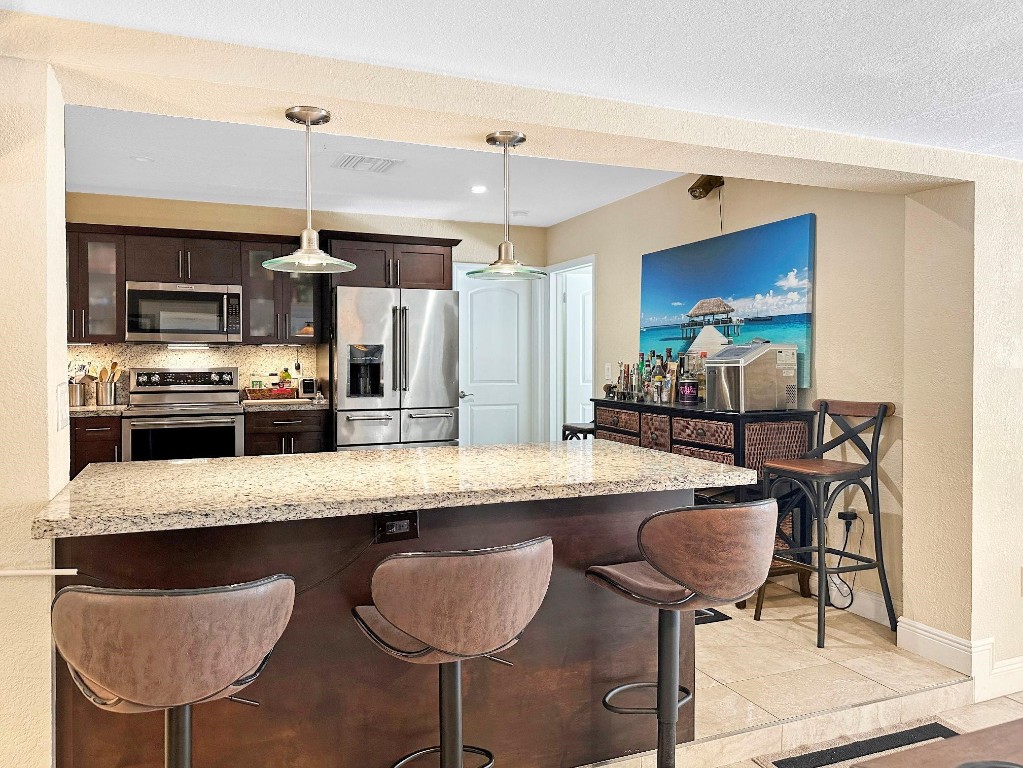 GARDEN ISLES SEC ONE - Residential Lease