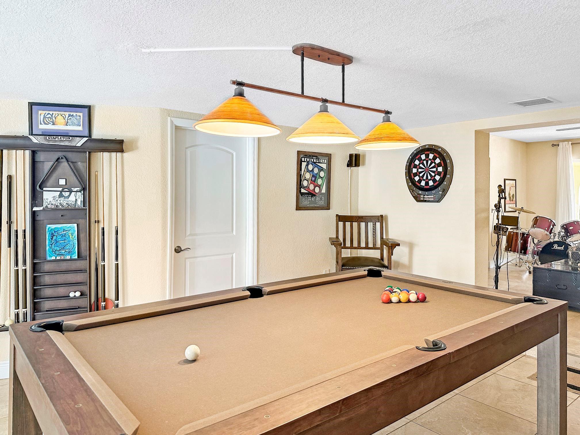 GARDEN ISLES SEC ONE - Residential Lease