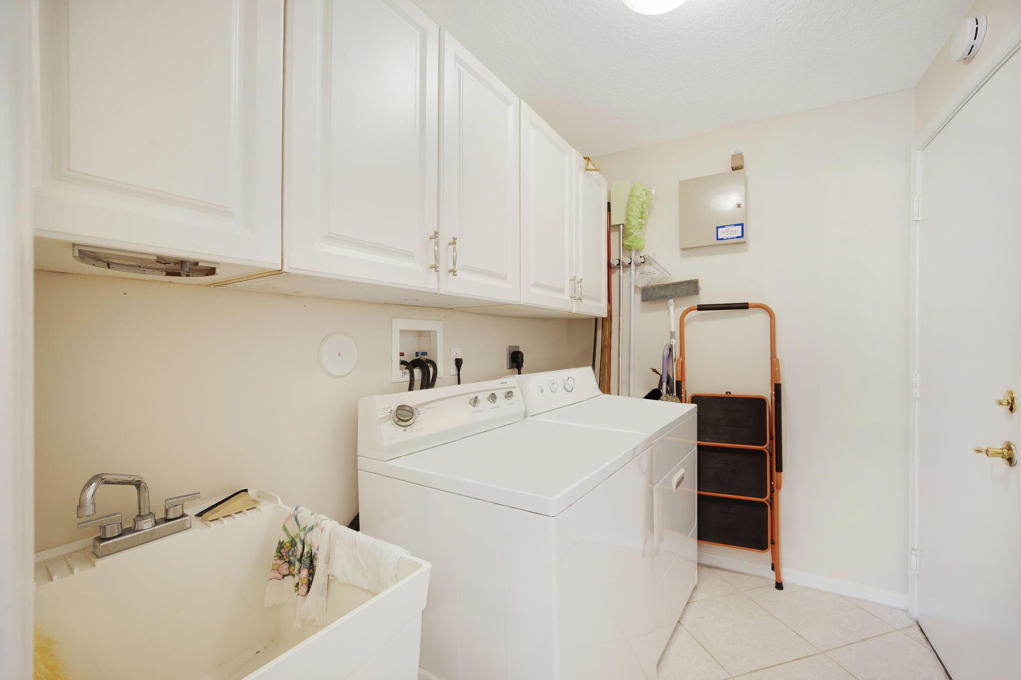 Venetian Isles - Residential