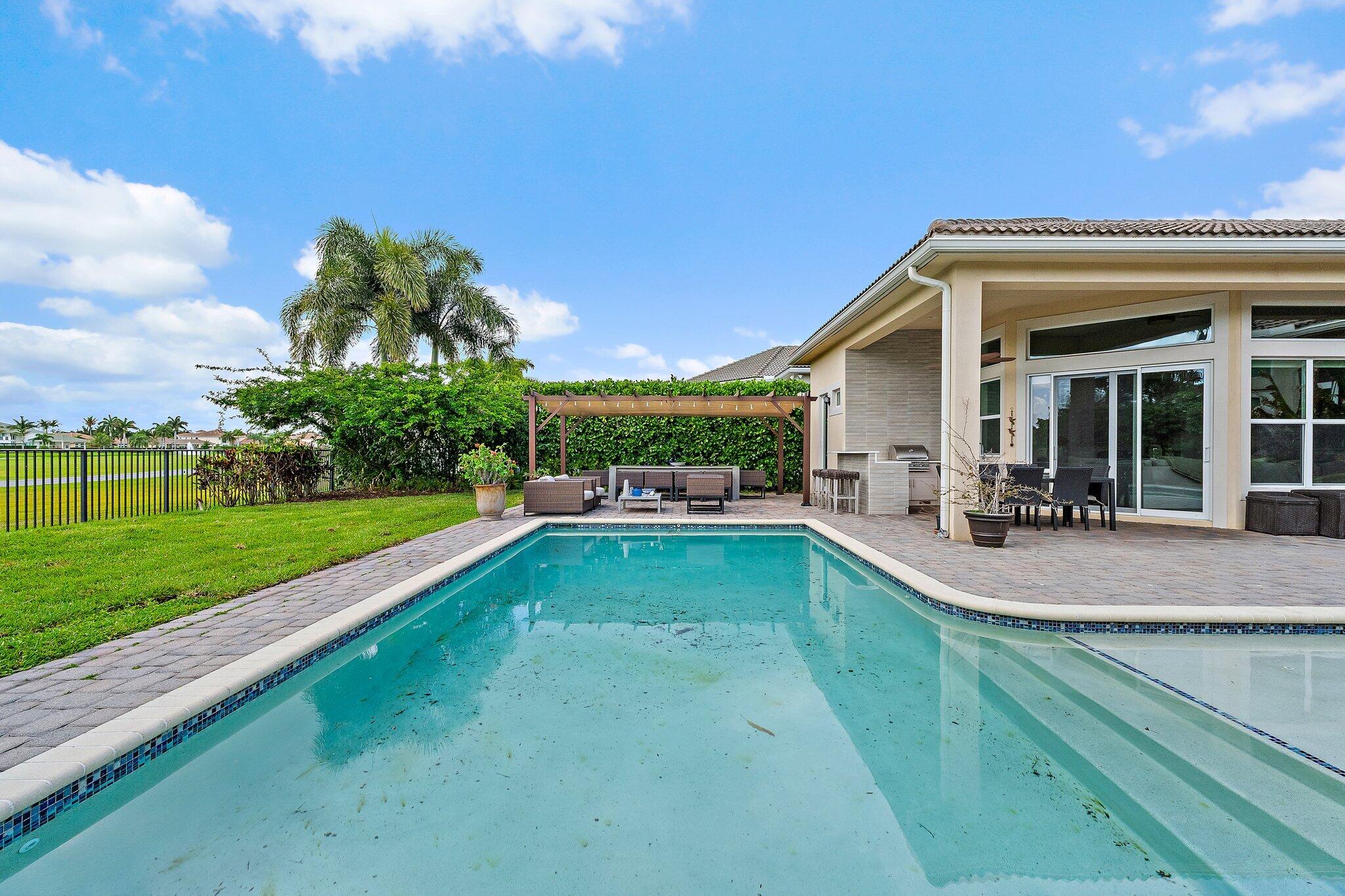 JUPITER COUNTRY CLUB - Residential