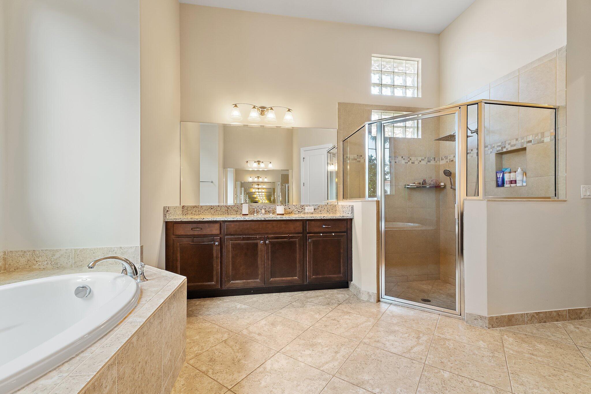 JUPITER COUNTRY CLUB - Residential