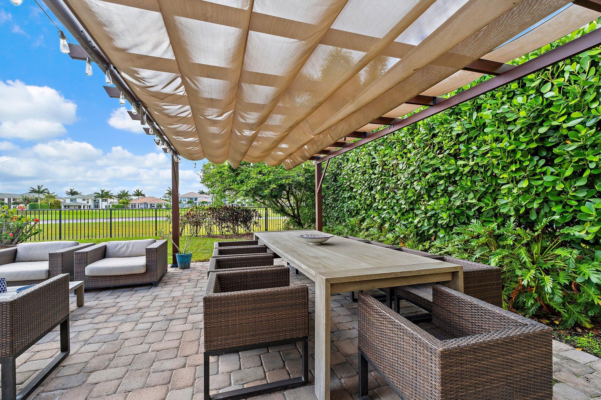 JUPITER COUNTRY CLUB - Residential