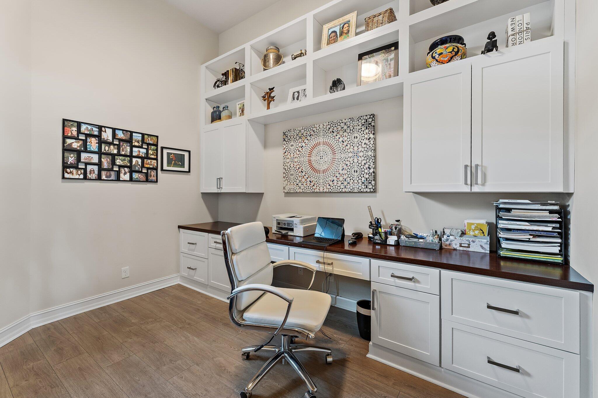 JUPITER COUNTRY CLUB - Residential