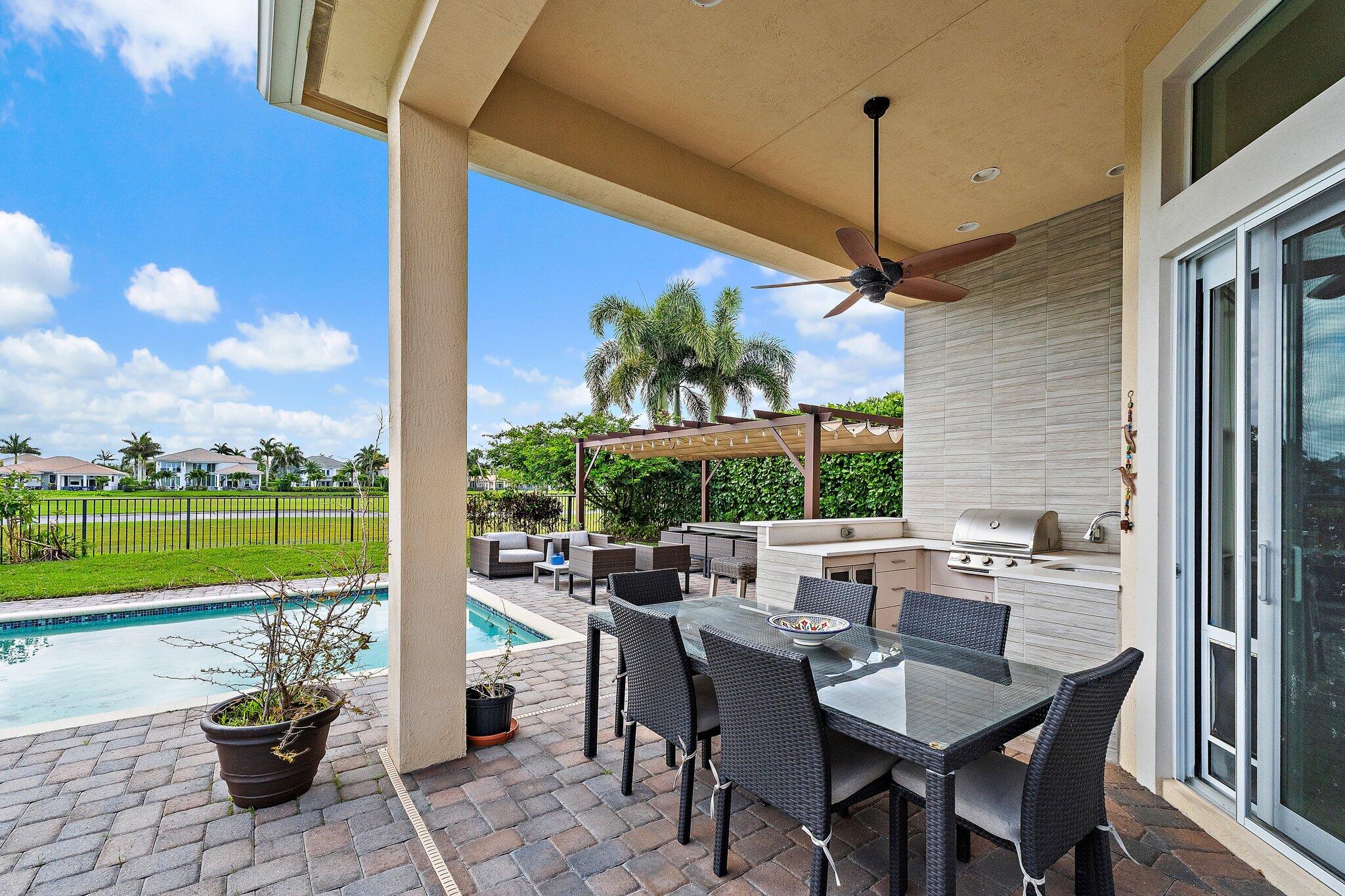 JUPITER COUNTRY CLUB - Residential