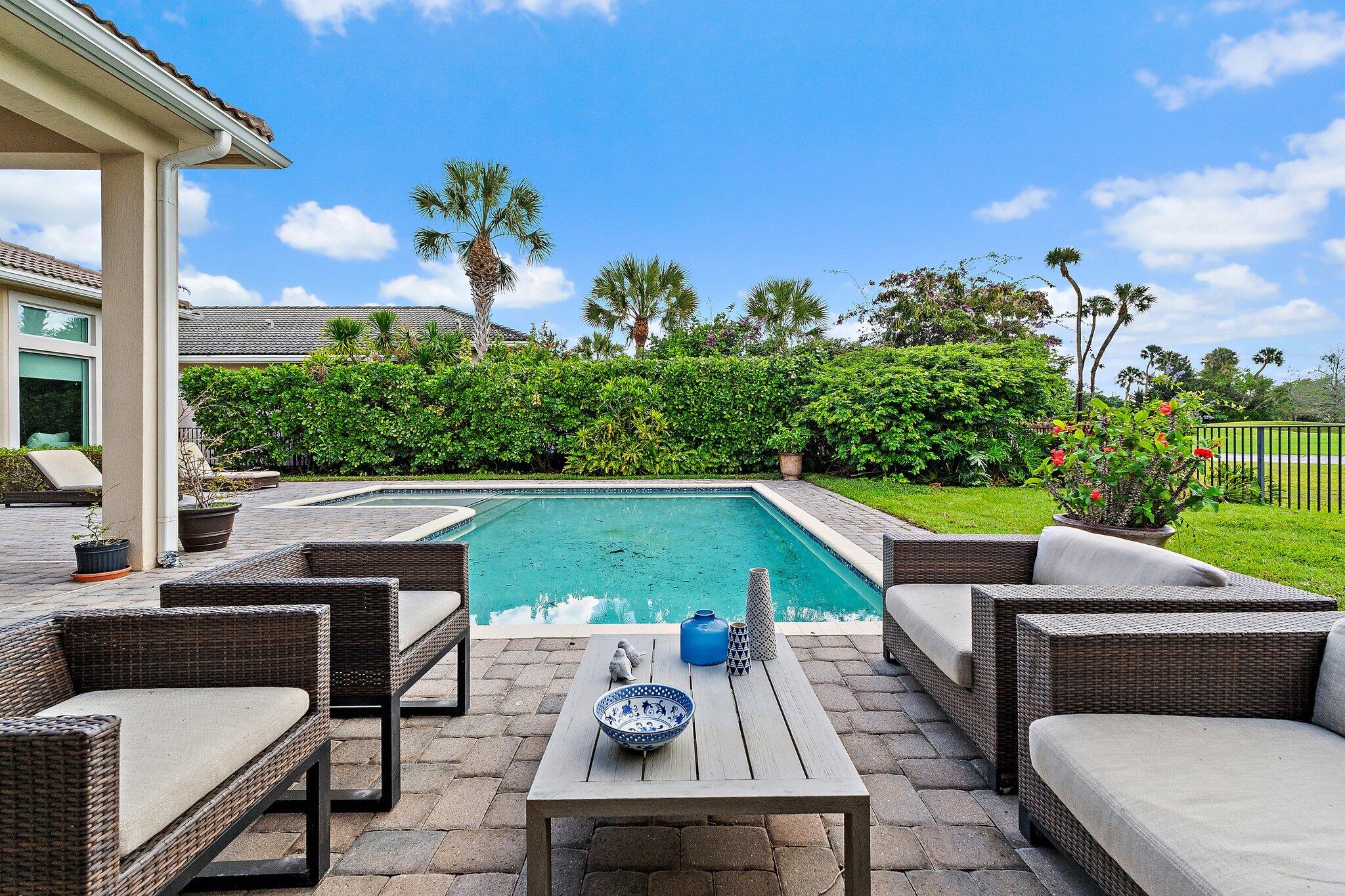 JUPITER COUNTRY CLUB - Residential