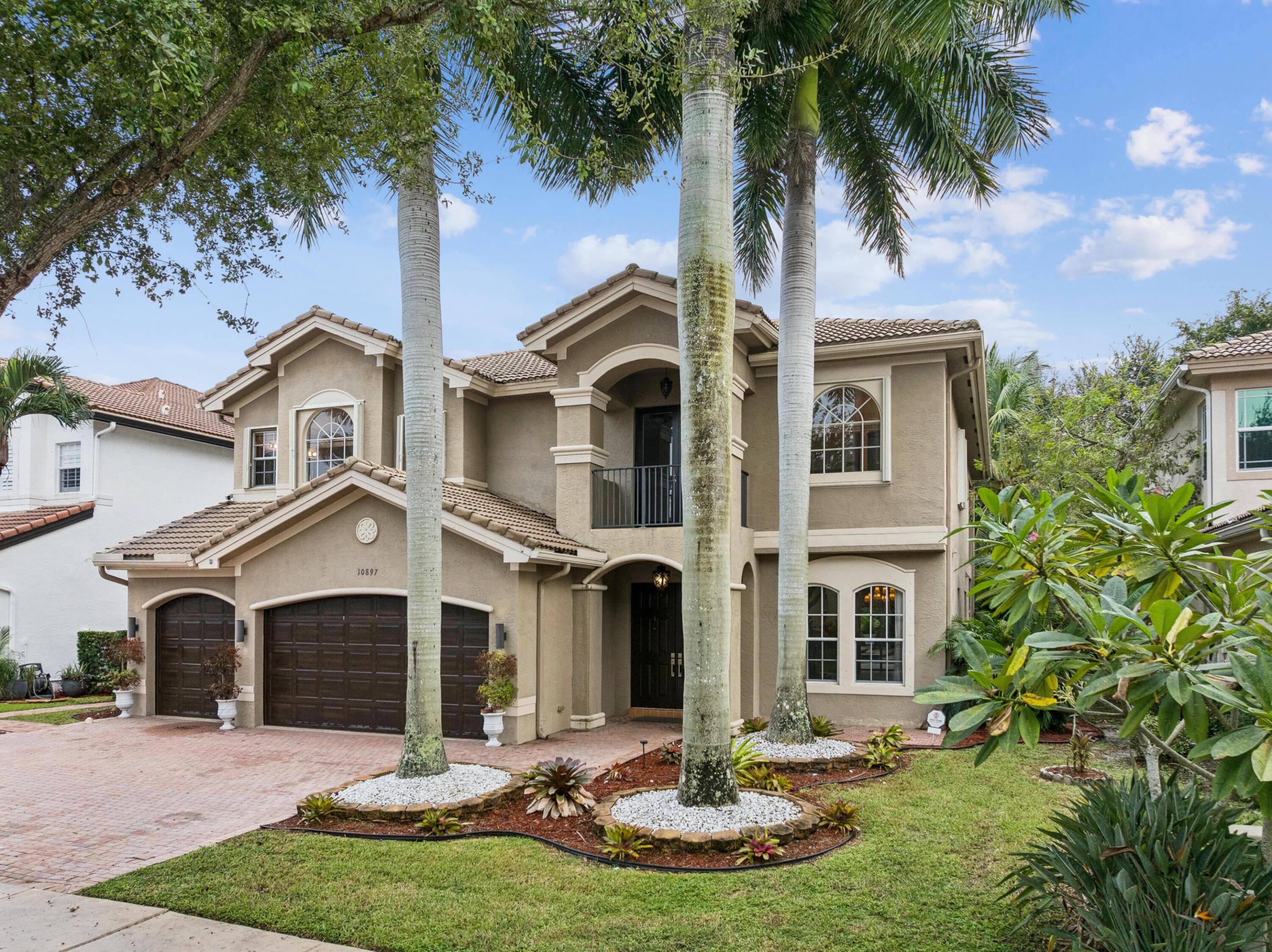 10897 SUNSET RIDGE Circle