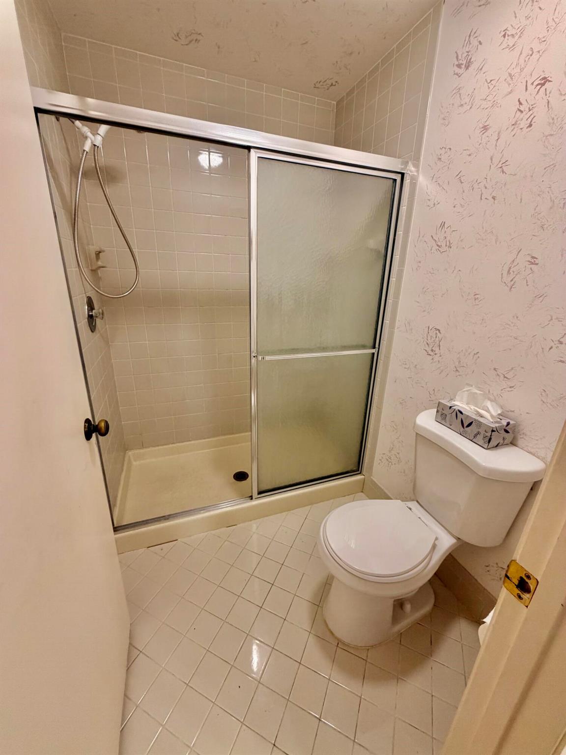 LUCERNE PARK CONDOS 1, 1A - Residential