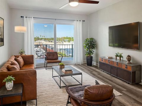 3004 NE 5th Ter 317-C Wilton Manors FL 33334