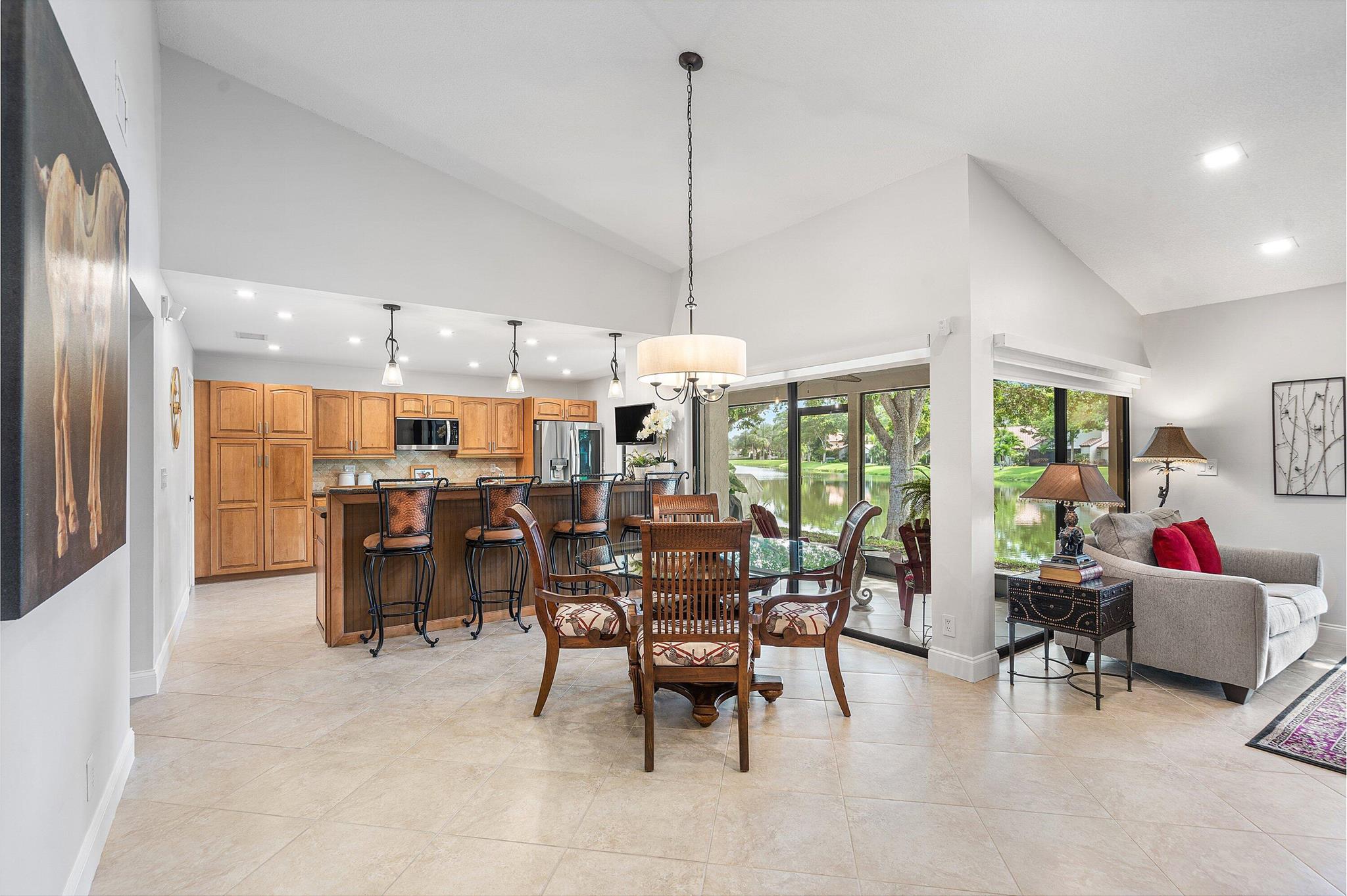 3113 Lake Shore Drive