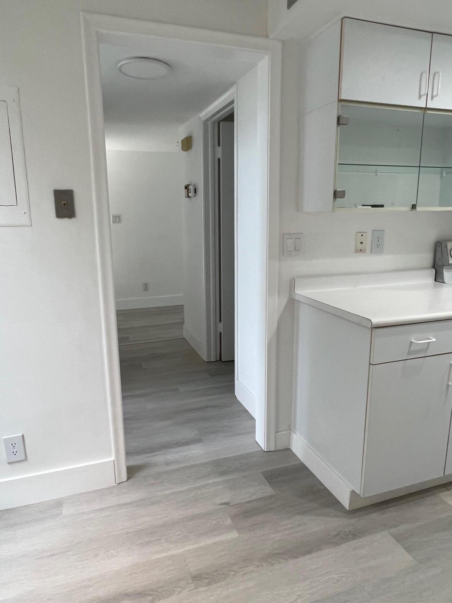 BRIDGEWOOD TOWNHOUSE CONDO - Residential Lease