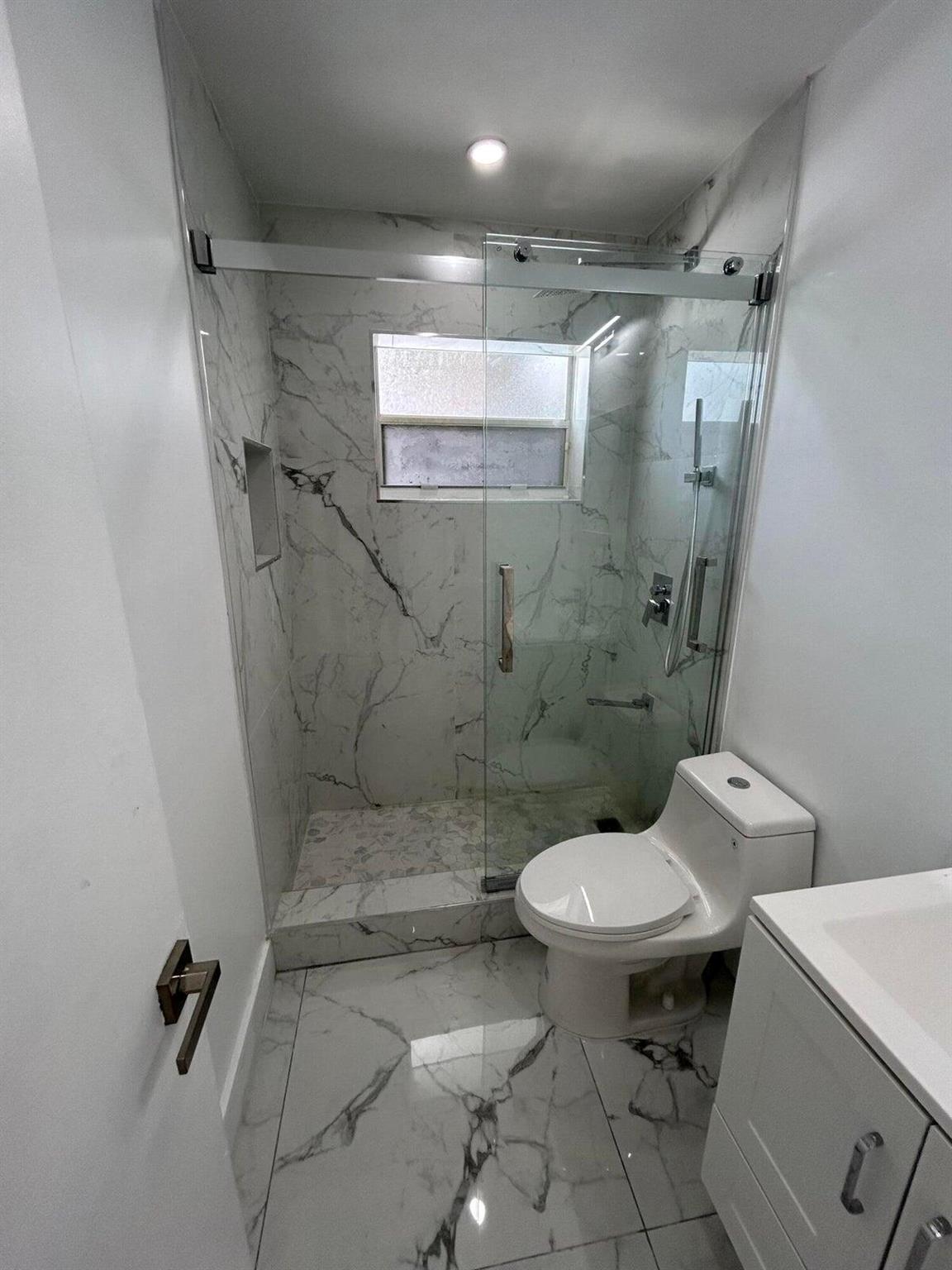 DAVIE HEIGHTS - Residential Lease