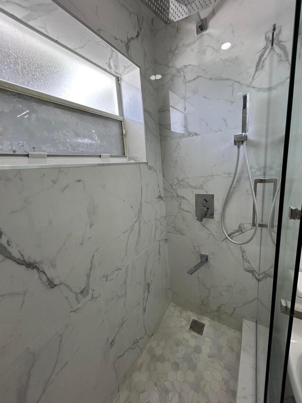 DAVIE HEIGHTS - Residential Lease