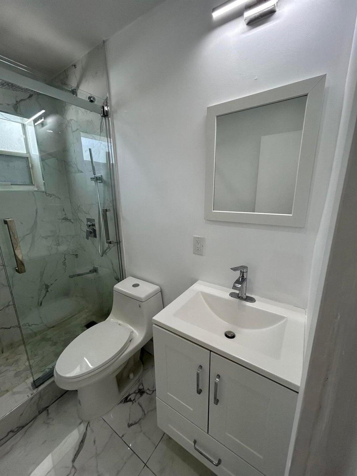 DAVIE HEIGHTS - Residential Lease
