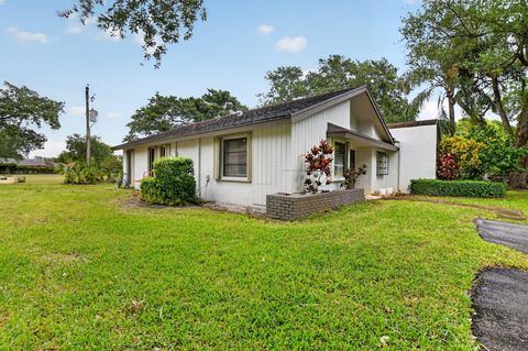Tiny photo for 3693 Arelia Drive N, Delray Beach, FL 33445 (MLS # B26017931)