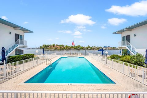 Tiny photo for 425 Bayshore Drive #15, Fort Lauderdale, FL 33304 (MLS # B26048251)