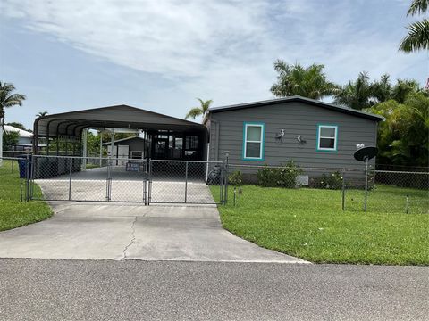 1558 Chobee St Okeechobee FL 34974