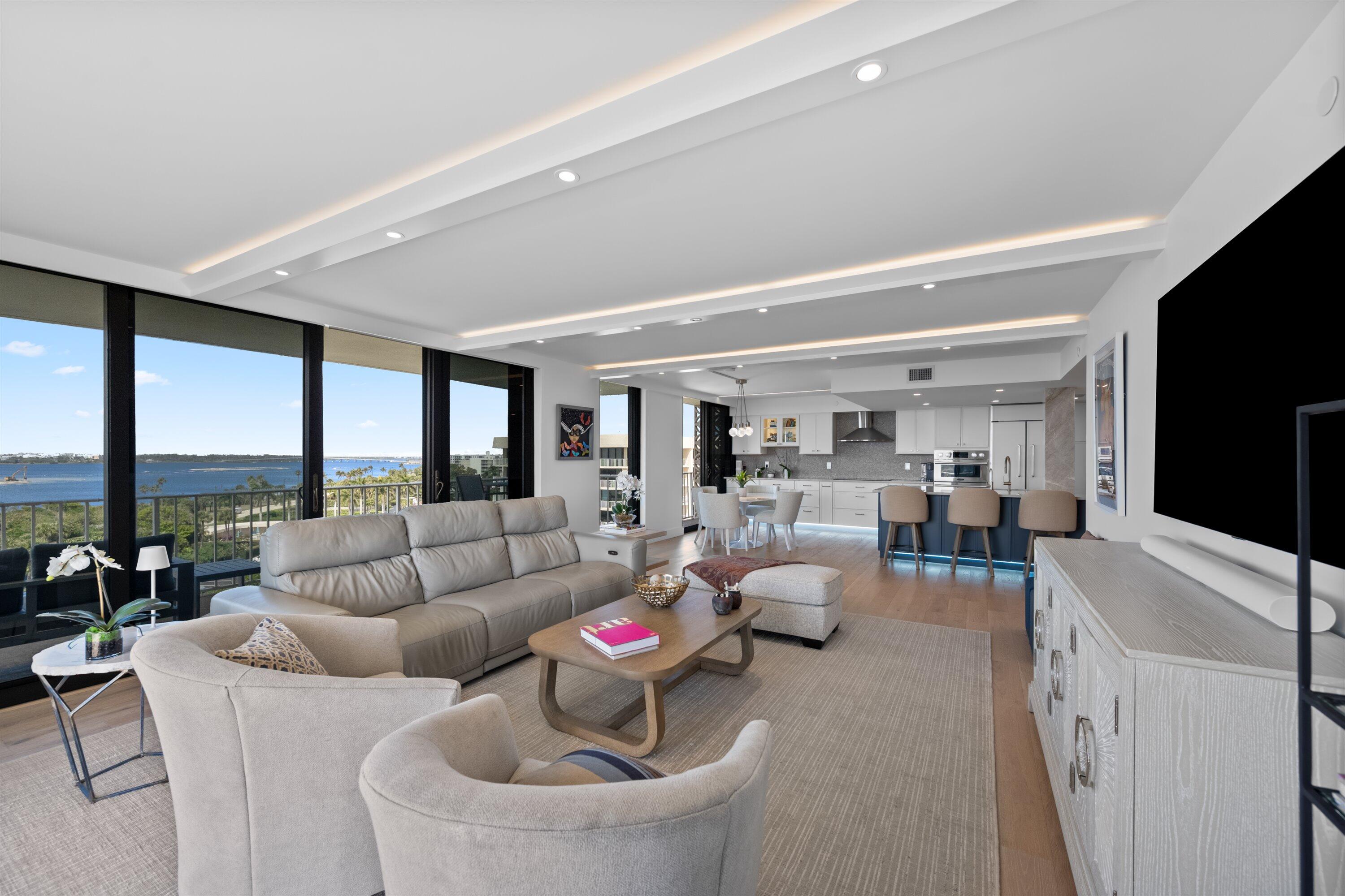 ATRIUMS OF PALM BEACH CONDO - Residential