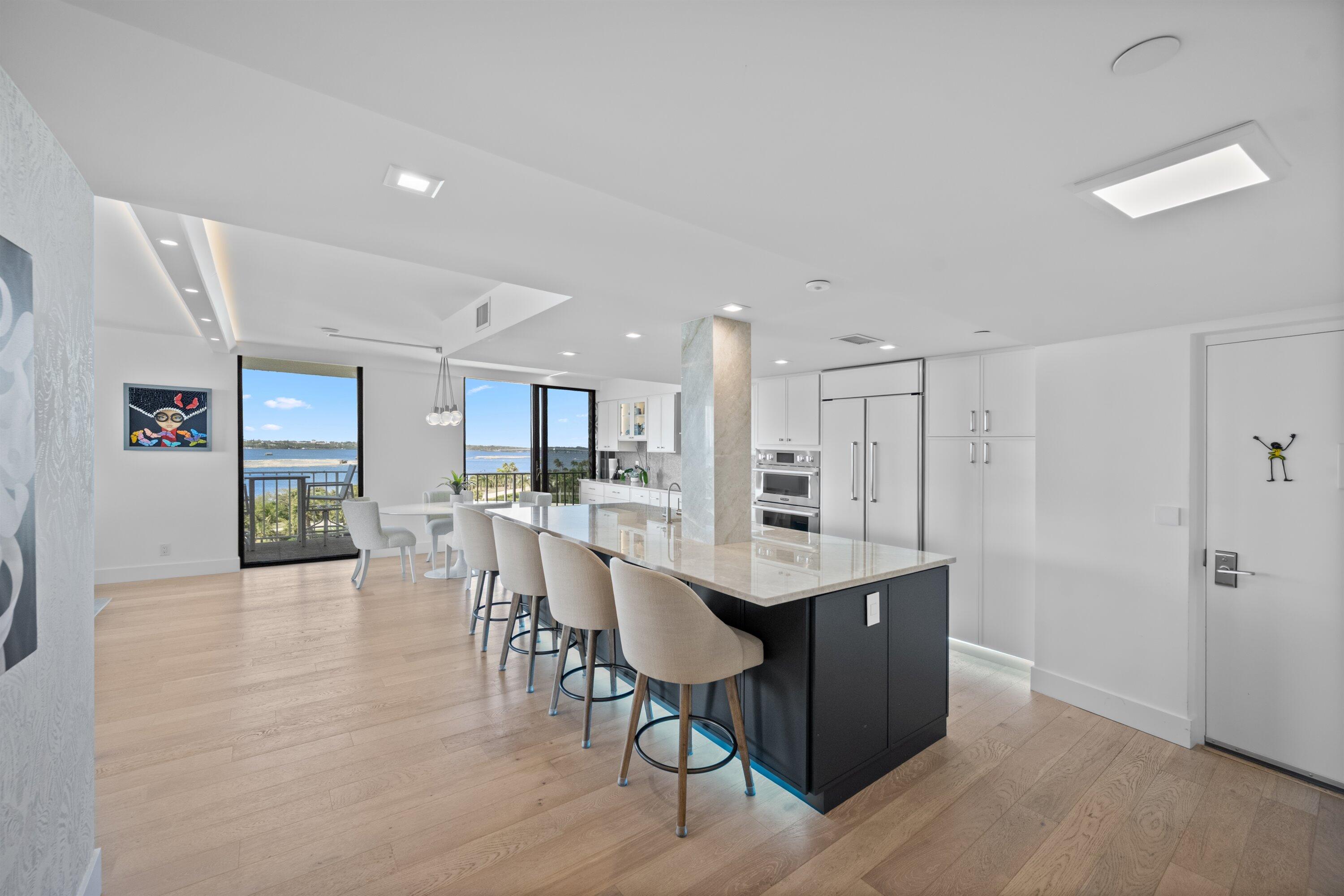 ATRIUMS OF PALM BEACH CONDO - Residential