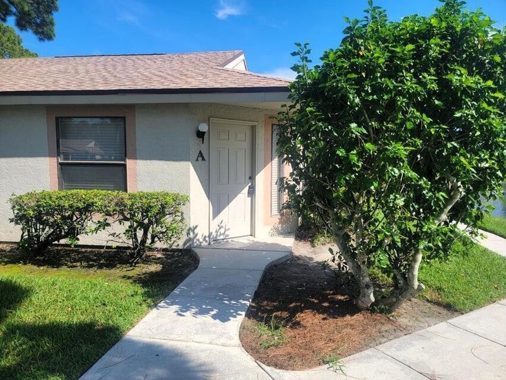Photo of 2819 Stoneway Lane, Fort Pierce, FL 34982 (MLS # B26006264)