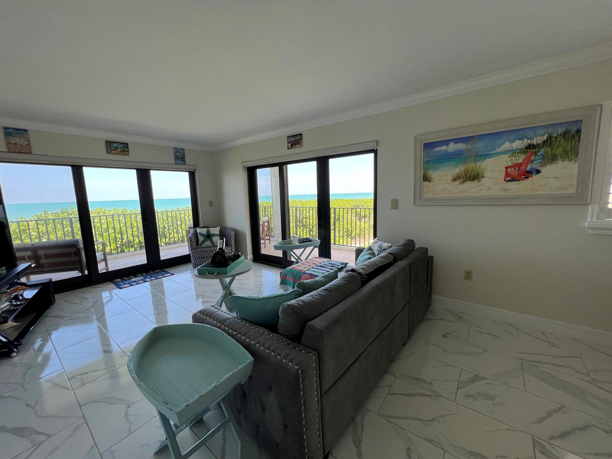 7420 S Ocean Drive 216, Jensen Beach, FL, 34957/$585,000 4 7420 S Ocean Drive 216
