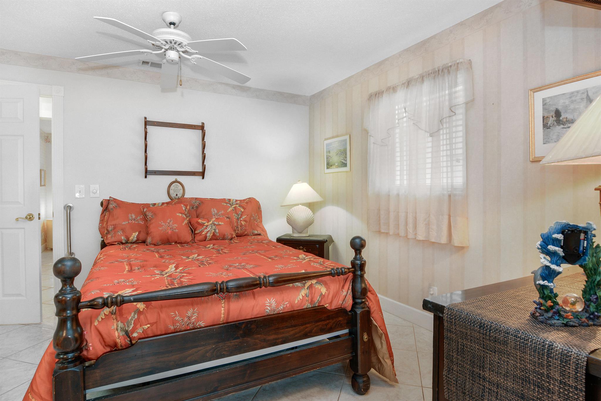 PALM BEACH LEISUREVILLE - Residential