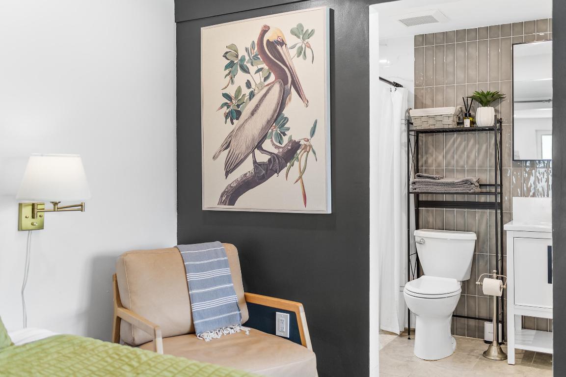 SUNSET MANORS - Residential